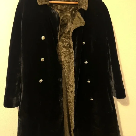 Vintage Borgazia Large Faux Fur Coat Luxurious Black Jacket with